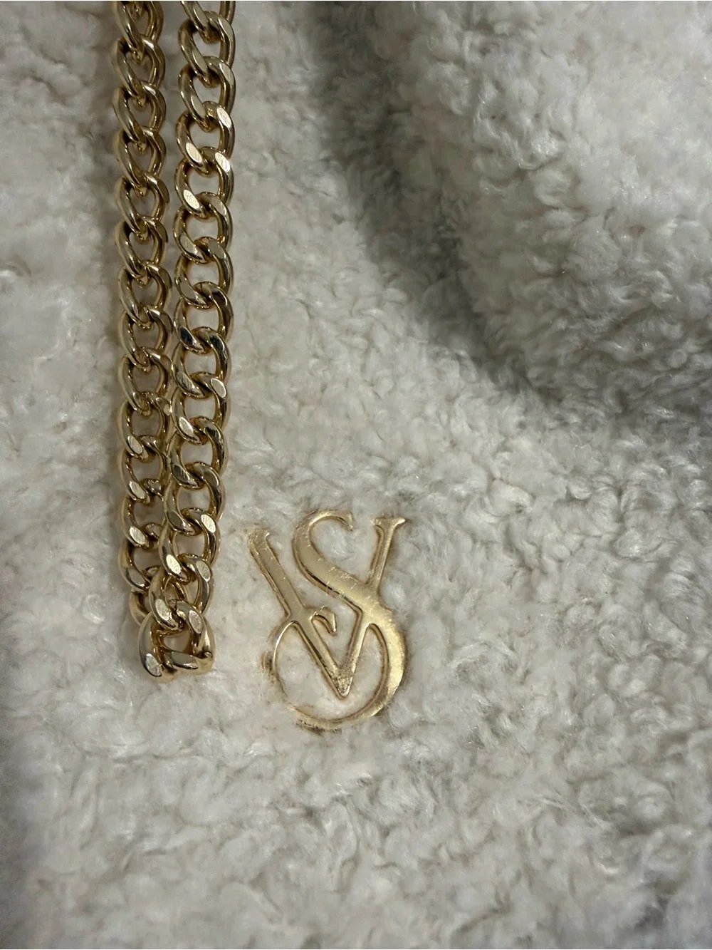 Victoria’s Secret Cream Sherpa Drawstring Backpack with Gold Chain Accent - Picture 2 of 8